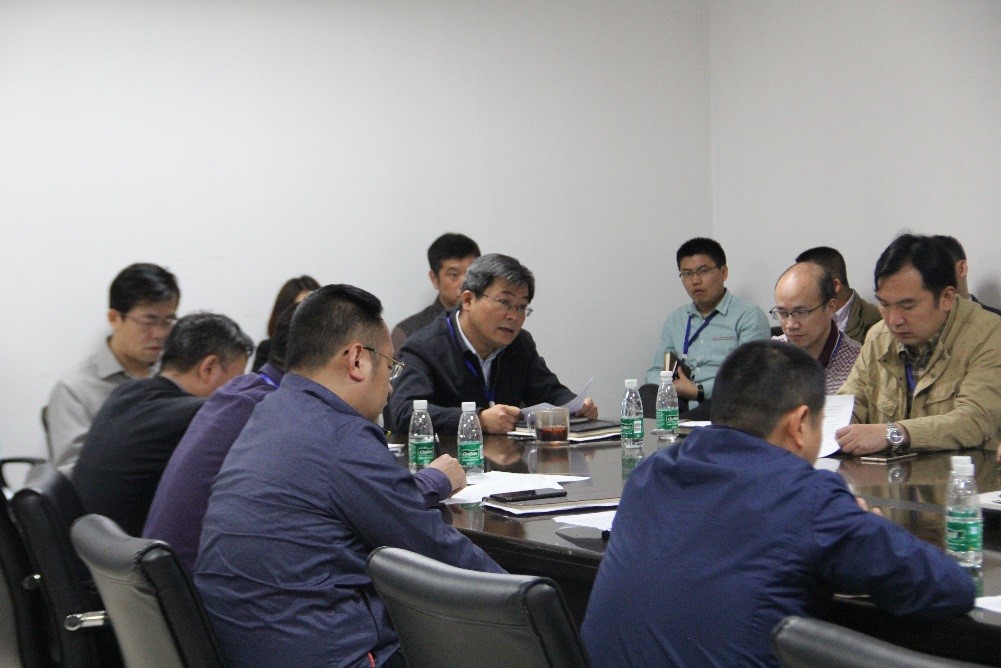 金融黨支部開展《央企領(lǐng)導人員違紀違法警示錄（一）》學習和《廉潔從業(yè)承諾書》簽訂工作