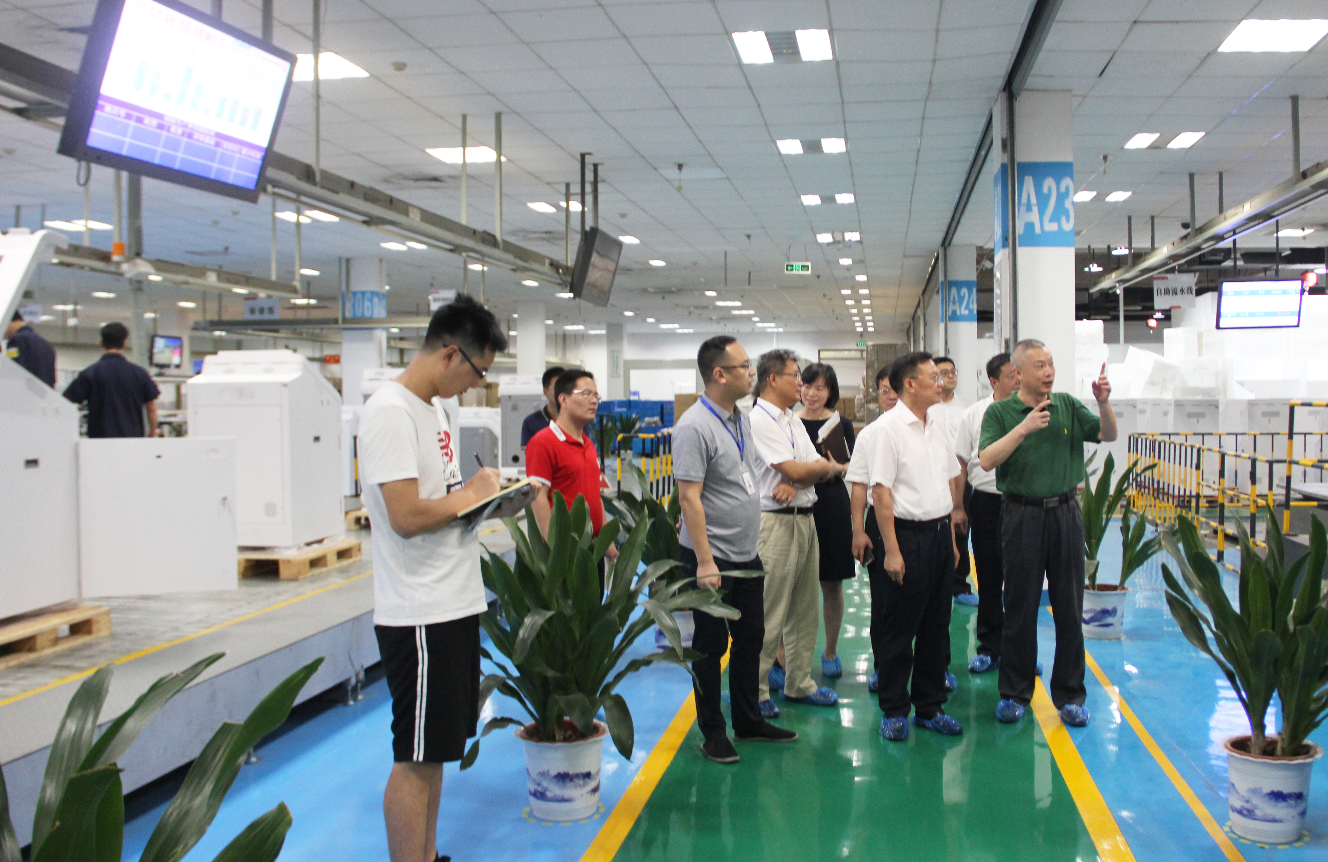 長沙經(jīng)濟技術(shù)開發(fā)區(qū)黨工委書記、長沙縣委書記沈裕謀蒞臨長城金融考察調(diào)研